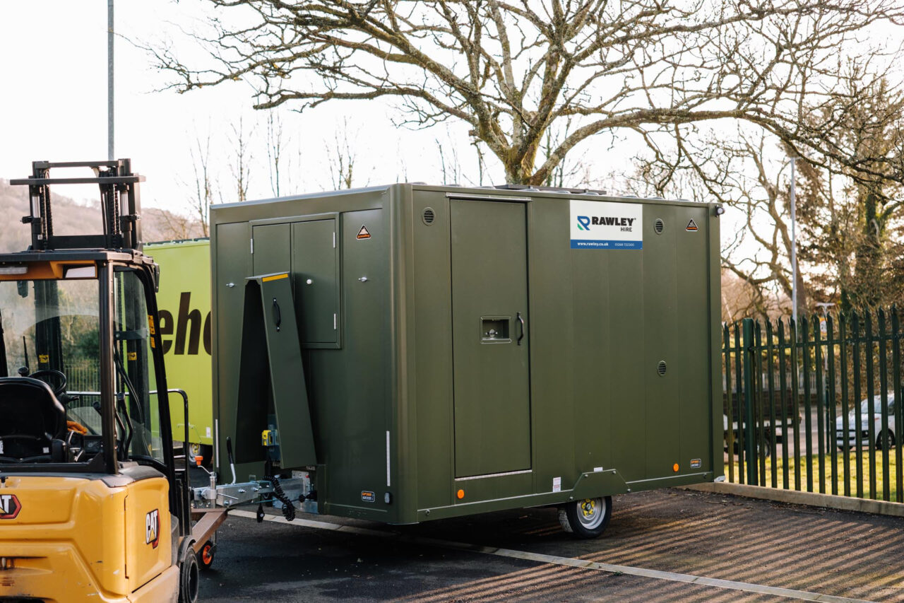 Green towable welfare unit